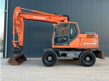 Wheel excavator Doosan DX170W: picture 3 Wheel excavator Doosan DX170W: picture 3