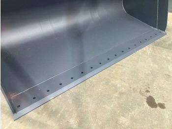 New Bucket for Construction machinery Volvo L90F: picture 3 New Bucket for Construction machinery Volvo L90F: picture 3