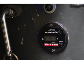 Scissor lift Holland Lift Ecostar HL-7814 Electric, 10m Working Height, 450k: picture 5 Scissor lift Holland Lift Ecostar HL-7814 Electric, 10m Working Height, 450k: picture 5