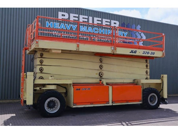 Scissor lift JLG