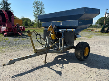 Fertilizer spreader BOGBALLE