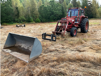 Farm tractor VOLVO