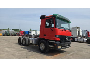 Cab chassis truck Mercedes-Benz ACTROS 2640 (EPS / 3 PEDALES / V6 / LAMES / GRAND PONT / EURO 2 / SEMI-AUTO): picture 3