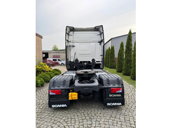 Tractor unit Scania R450: picture 5