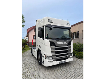 Tractor unit Scania R450: picture 3