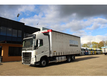 Curtainsider truck VOLVO FH 420