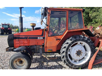 Farm tractor Valmet 505: picture 2