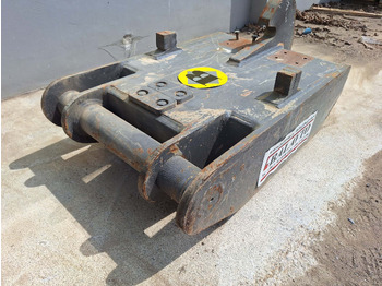 Quick coupler