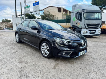 Car RENAULT