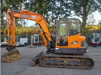 Excavator Doosan DX85R-3: picture 2