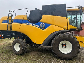 Combine harvester NEW HOLLAND CX series