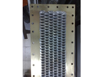 New Radiator RADIATORE NH W 230 76072592: picture 2 New Radiator RADIATORE NH W 230 76072592: picture 2