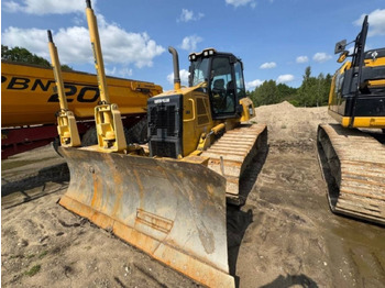 Bulldozer CATERPILLAR D6