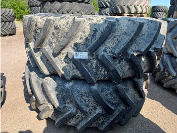 Tire JOHN DEERE