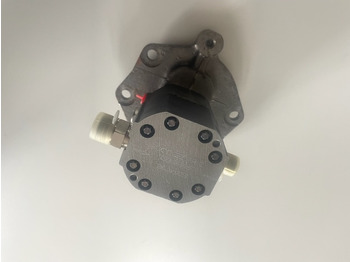 Fuel pump JOHN DEERE