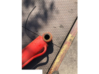 Spare parts for Telescopic handler Manitou 735 - Siłownik Główny: picture 3