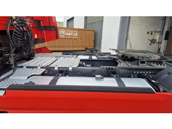 Tractor unit Renault T-Series 480 (Location / Rent): picture 3