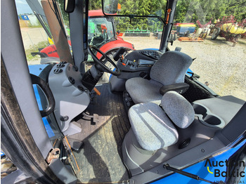 Farm tractor New Holland T 8040: picture 5