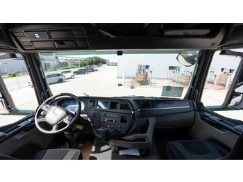 Dropside/ Flatbed truck, Crane truck MAN 35.470 8x2 Kran F710 RA2.26: picture 3