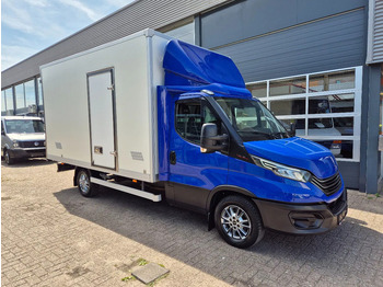 Box van IVECO Daily 35s18