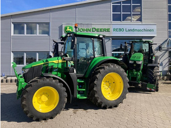 Farm tractor JOHN DEERE
