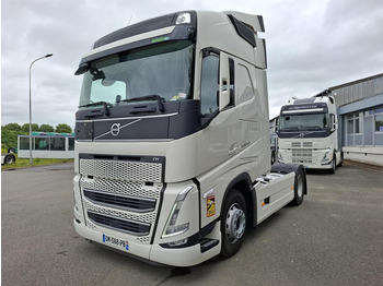 Tractor unit VOLVO FH