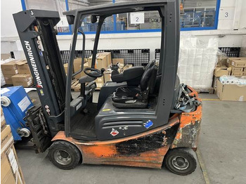 Electric forklift JUNGHEINRICH EFG