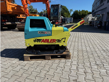 Vibratory plate Ammann AVH 100-20 Rüttelplatte E-Start: picture 4