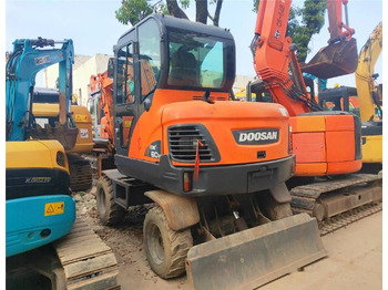 Wheel excavator DOOSAN DX60W