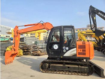 Mini excavator HITACHI ZX60: picture 3