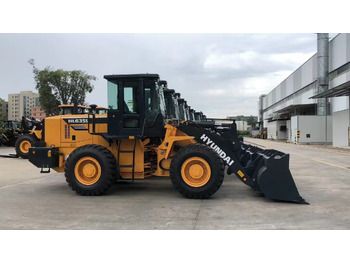 Wheel loader HYUNDAI