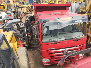 Tipper Sinotruk HOWO 8*4 Dump truck: picture 2