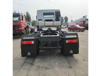 Tractor unit Sinotruk HOWO 420 6*4 Tractor: picture 3