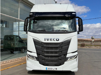 Tractor unit Cabeza Tractora IVECO S-WAY 510 AUTOMATICO CON INTARDER: picture 2 Tractor unit Cabeza Tractora IVECO S-WAY 510 AUTOMATICO CON INTARDER: picture 2