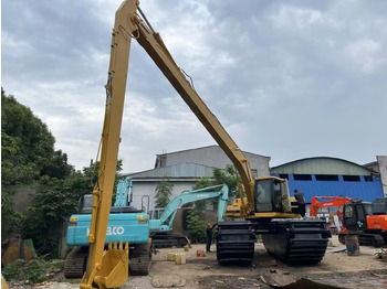 Amphibious excavator CATERPILLAR 320CL