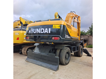 Wheel excavator HYUNDAI