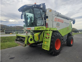 Combine harvester CLAAS Lexion