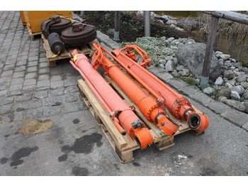 Hydraulic cylinder for Construction machinery Fiat-Hitachi EX 165: picture 4