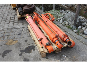 Hydraulic cylinder for Construction machinery Fiat-Hitachi EX 165: picture 2