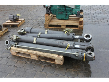 Hydraulic cylinder VOLVO