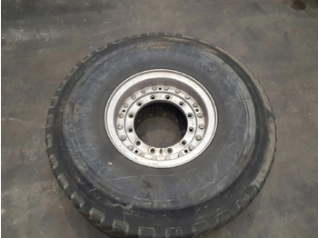 Wheel and tire package GROVE