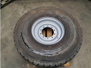 Wheel and tire package LIEBHERR