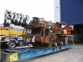 Mobile crane TEREX