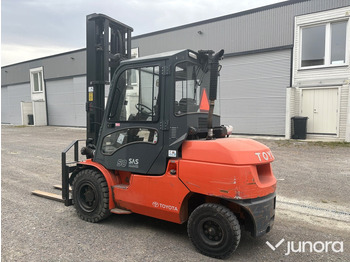 Diesel forklift TOYOTA