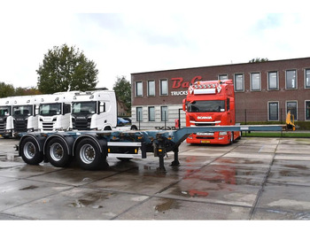 Container transporter/ Swap body semi-trailer D-TEC