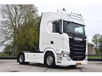 Tractor unit SCANIA S