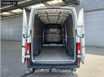 Panel van Volkswagen Crafter 140pk L4H3 Trekhaak Airco Cruise Camera Parkeersensoren Euro6 L3H2 15m3 Airco Cruise control: picture 3