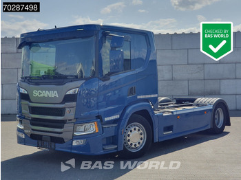 Tractor unit SCANIA P