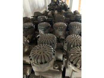 Brake valve for Truck WABCO 1747137   DAF XF 106 truck: picture 4