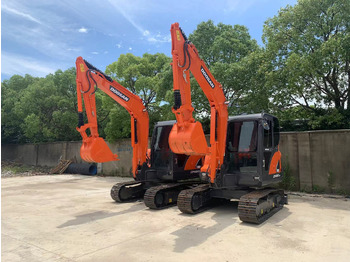 Crawler excavator DOOSAN DX60 Good price 6 ton Small Excavator: picture 5
